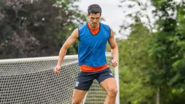 Elkan Baggott pamer latihan