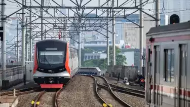 KRL Commuter Line CLI-125.