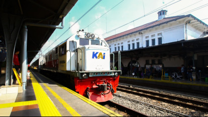 Ada Aksi Bela Palestina di Monas, 11 Kereta Api Keberangkatan Gambir Berhenti di Jatinegara