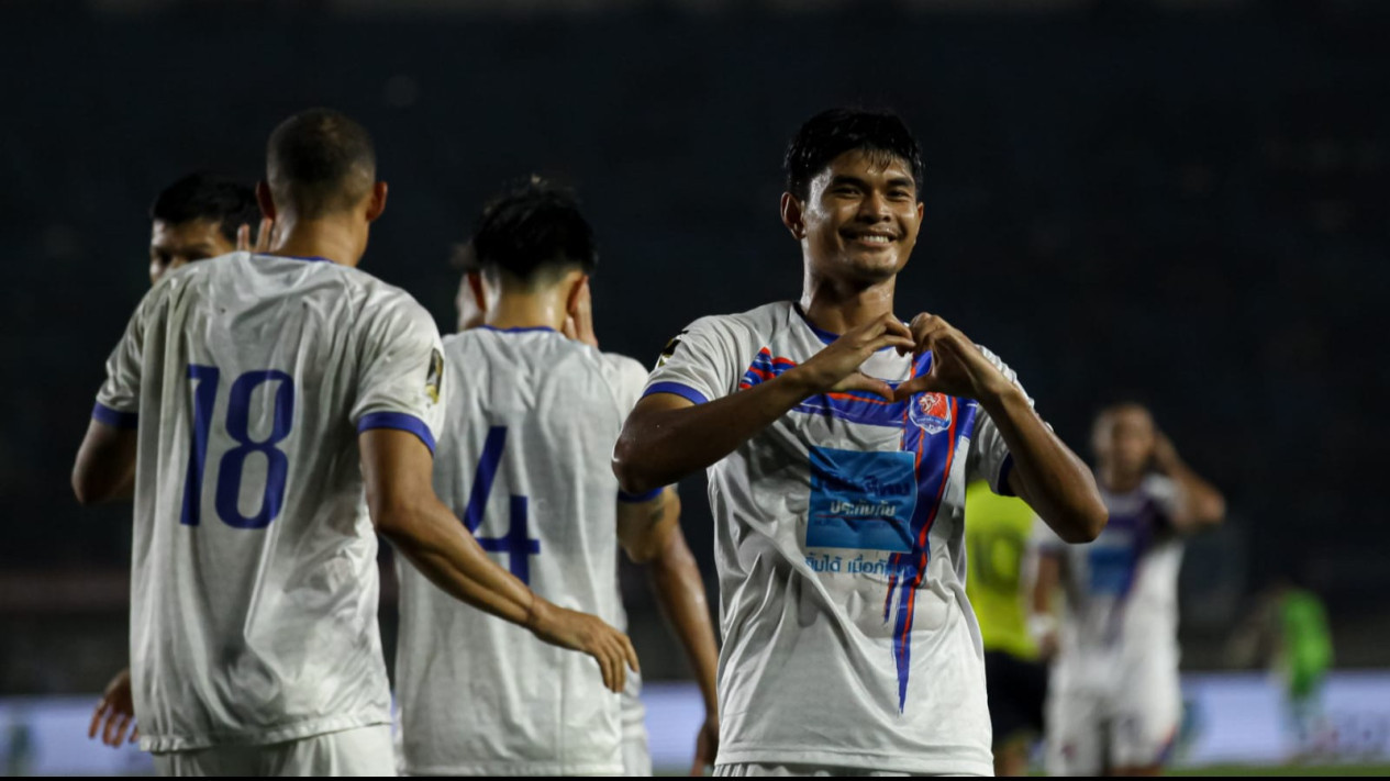 Port FC Menang 2-1 atas Oxford United, Asnawi Mangkualam Dkk Juara Piala Presiden 2025
            - galeri foto