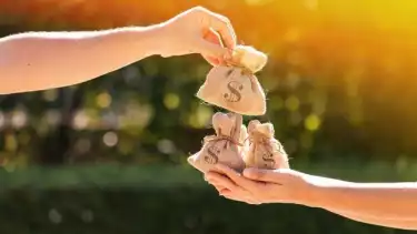 Mulai Besok Sedekah di Waktu ini, Kata Syekh Ali Jaber Rezeki Mengalir Deras