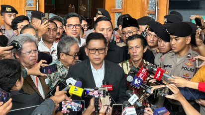 Hasto Serang Balik Jaksa KPK: Kriminalisasi dan Fakta Palsu Tak Terjawab dalam Replik