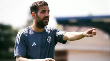 Pelatih Como Cesc Fabregas