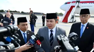 Seskab Teddy Indra Wijaya