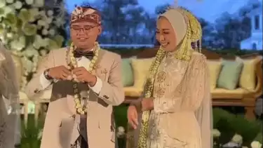 pernikahan Putri Karlina dan Maulana Akbar
