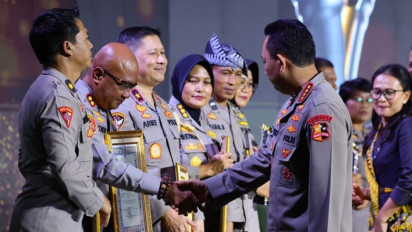 Lima Polisi Teladan Dianugerahi Hoegeng Awards 2025, Polri Tegaskan Komitmen Pelayanan Humanis dan Profesional