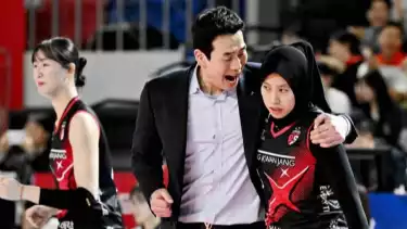 Megawati Hangestri dan pelatih Red Sparks, Ko Hee-jin