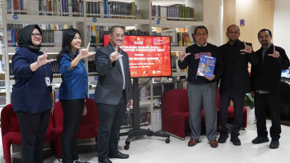 Tambah Koleksi Literasi di Universitas Bakrie, BCF Serahkan Prosiding Campus Leaders Program