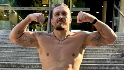 Jadwal Tinju Dunia Oleksandr Usyk vs Deontay Wilder Terungkap, Duel Perebutan Gelar Juara Kelas Berat Digelar Awal Tahun 2026