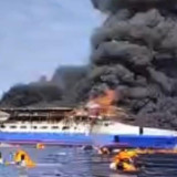 TNI AL Pastikan Seluruh Penumpang KM Barcelona Telah Dievakuasi, 3 Meninggal Dunia