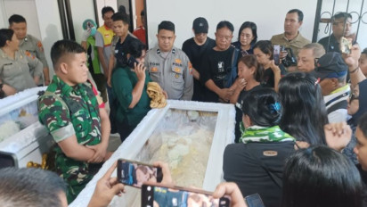 RS Bhayangkara Serahkan Jenazah Korban KM Barcelona V ke Keluarga