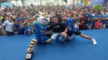 Pemain Persib Bandung Dimas Drajad