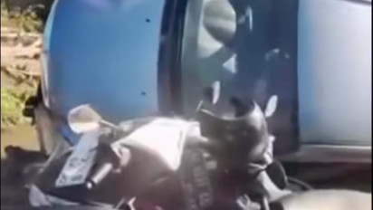 Mobil Avanza Seruduk 9 Motor di Jalan Raya Sanden Bantul, Dua Orang Alami Luka