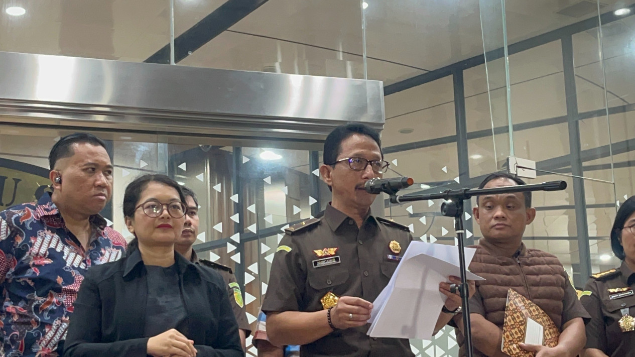 Kejagung Tetapkan 8 Tersangka Kasus Korupsi Kredit Sritex
            - galeri foto