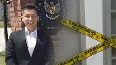 Diplomat muda Kemlu RI, Arya Daru Pangayunan (39) yang tewas terlakban di kamar kos