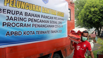 KPK Usut Penjualan Sembako Buat Bansos ke PT Dwimukti Graha Elektrindo