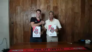 Manajemen Malut United mengamankan tanda tangan Vico dan Alan melalui penawaran kontrak berdurasi dua tahun yang telah disepakati oleh kedua pemain.