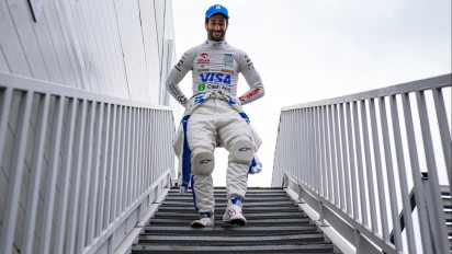 Senggol Daniel Ricciardo, Legenda Formula 1 Ungkap Hal 'Bodoh' yang Hancurkan Karier F1 Pembalap Australia itu