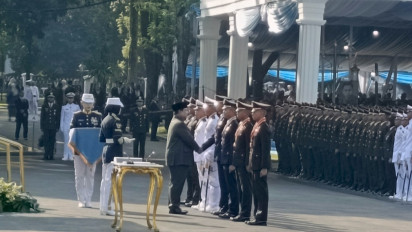 Prabowo Tegaskan Perwira TNI-Polri Jangan Ingkari Sumpah: Profesi Mulia, tapi Tak Ringan