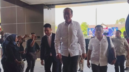 Jokowi Sambangi Polresta Surakarta, Sebut Bawa Ijazah Asli dari SD sampai Kuliah