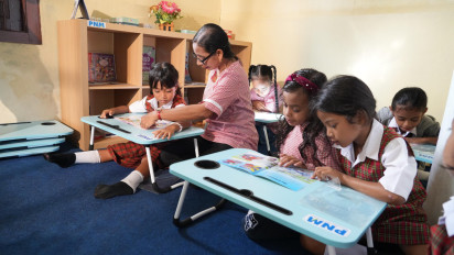 Ribuan Anak Nasabah PNM Mekaar Bisa Lanjutkan Sekolah Berkat Beasiswa PNM