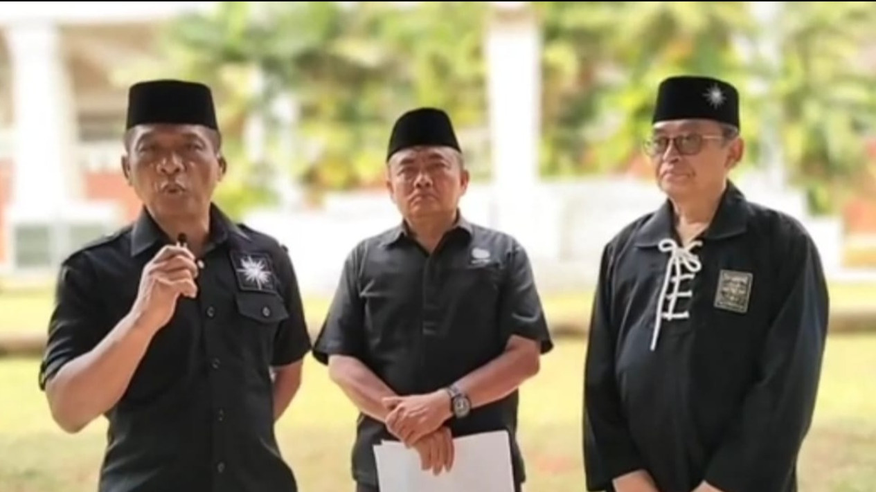 Akhiri Dualisme, Menteri Hukum RI Sahkan SK PSHT Pimpinan Muhammad Taufiq
            - galeri foto