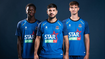 Reaksi Suporter Belgia Lihat Apparel Eks Timnas Indonesia Dipakai Klub Ragnar Oratmangoen