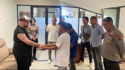 Viral! Turis Inggris di Labuan Bajo Ditipu Sopir dan Diancam, Polisi Mediasi