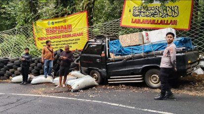 Hindari Jalur Gumitir yang Ditutup, Mobil Angkutan Kecelakaan di Jalur alternatif Erek-erek Banyuwangi