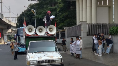 Gelar Unjuk Rasa, Massa Minta Kejagung Usut Dugaan Distribusi Solar Gelap dan Pertambangan Ilegal di Pulau Gebe