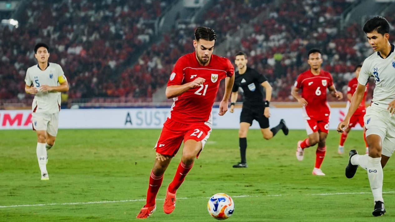 Rafael Struick Jadi YouTuber, Wonderkid Timnas Indonesia Jens Raven Malah Ikut-ikutan
            - galeri foto