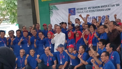 Kelakar Jokowi Soal Ijazah Palsu di Hadapan Rekan Seangkatan UGM: Jangan Senang Dulu Ijazah Saya Masih Diragukan