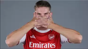 Arsenal resmi mengumumkan monster gol Eropa yang sempat jadi incaran Manchester United, yakni Viktor Gyokeres.