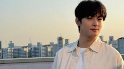 Jelang Wamil, Cha Eun Woo Minta Fans Tak Lupakan Dirinya