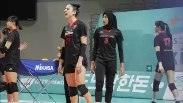 Megawati Hangestri dan Giovanna Milana saat main di Red Sparks