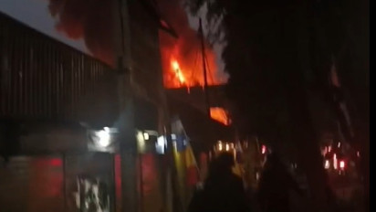 Pasar Taman Puring Terbakar, Layanan TransJakarta Koridor 13 Terganggu Parah!