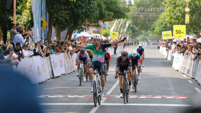 Ketat di Jalur Flat, Pembalap Belanda Juara Etape Pertama Tour de Banyuwangi Ijen 2025