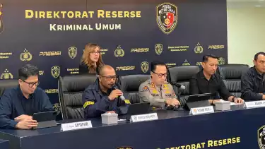 Konferensi pers pengungkapan kasus misteri kematian Diplomat Kementerian Luar Negeri, Arya Daru, Selasa (29/7).