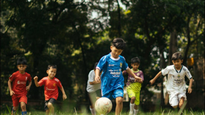 Persib Bandung Resmi Berpisah dari Sosok yang Dampingi Tim Selama 9 Musim, Pastikan Perkenalan yang Baru di Launching Team