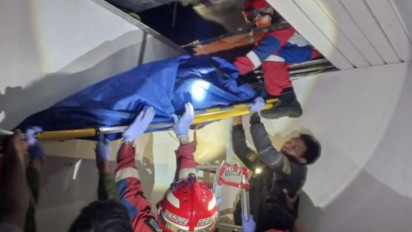 Misteri Tewasnya Pria yang Jasadnya Ditemukan di Atas Plafon Gudang Pabrik Obat Jaktim