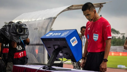 Catat Perubahan Regulasi Sepak Bola, Kiper Cuma Boleh Pegang 8 Detik Hingga Peran Kapten di Lapangan