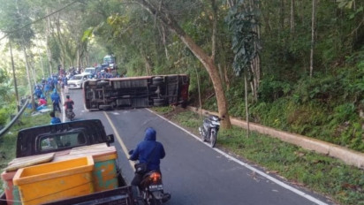 Bus Pegawai PLTU Terguling di Tanjakan Sundang, 19 Orang Luka