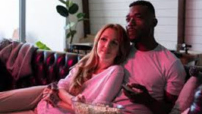 Tahukah Kamu? Suami Nonton TV Terlalu Lama Bisa buat Sperma Tidak Berkualitas