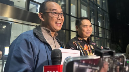 Datang ke KPK, Dirjen AHU Kemenkum Serahkan Keppres Amnesti Hasto Kristiyanto