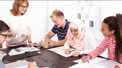 Pengembangan Kompetensi SDM Indonesia, Bukan Cuma TOEFL & IELTS! Ini Inovasi Anak Bangsa untuk Uji Kemampuan Bahasa di Era Digital