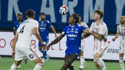 Usai Hajar Eks Raksasa Asia, Persib Bandung Dihujani Kabar Baik dari Winger Berlabel Timnas Indonesia dan 2 Pemain Asing