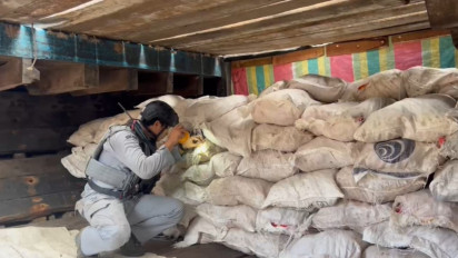 Bakamla RI Amankan Kapal yang Selundupkan 400 Karung Bawang Merah di Perairan Riau