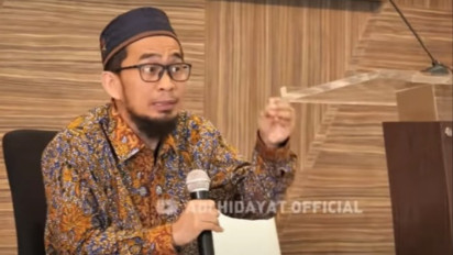 Meski Rajin Shalat tapi Punya 2 Sifat Ini, Kata Ustaz Adi Hidayat buat Doa Sulit Dikabulkan