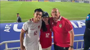 Pemain Timnas Indonesia, Pratama Arhan bersama Azizah Salsha dan Andre Rosiade