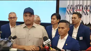 Menpora Dito Ariotedjo dan Anindya Bakrie selaku Ketua Umum Akuatik Indonesia